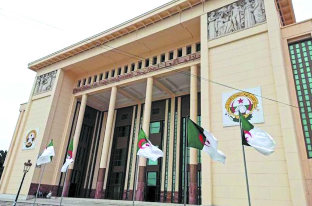 Augmentation du SNMG en Algérie : une hausse imminente pour préserver le pouvoir d’achat ?