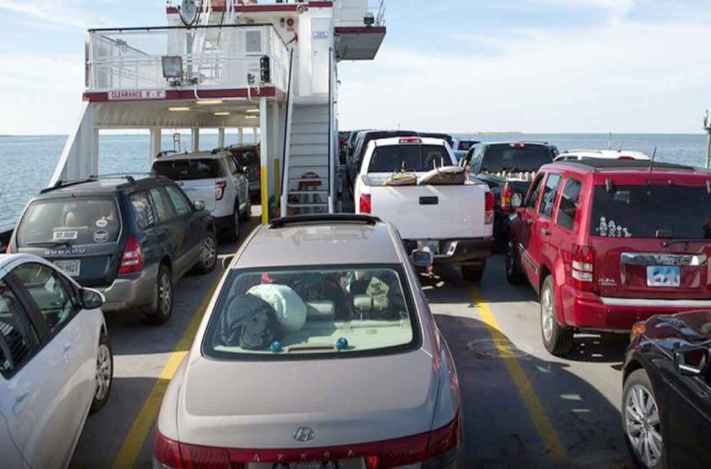 Voyages France-Algérie été 2025 : interdiction de véhicules de plus de 8 places