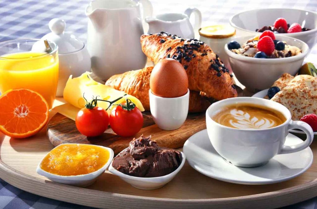 Petit-déjeuner équilibré : faut-il vraiment en prendre un tous les jours ?