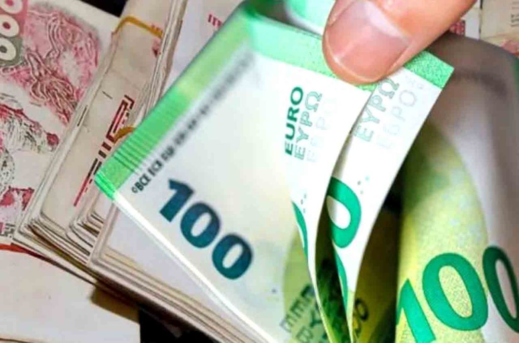 Le dinar de la rue : enquête sur le taux du marché noir en Algérie